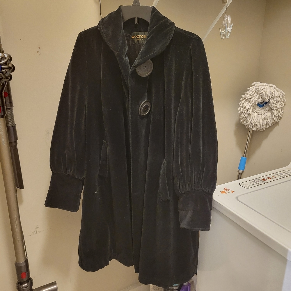 Vintage 1930s Black Velvet Coat - image 1